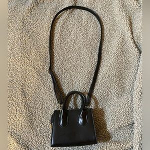 Mini-est Black crossbody/handcarry